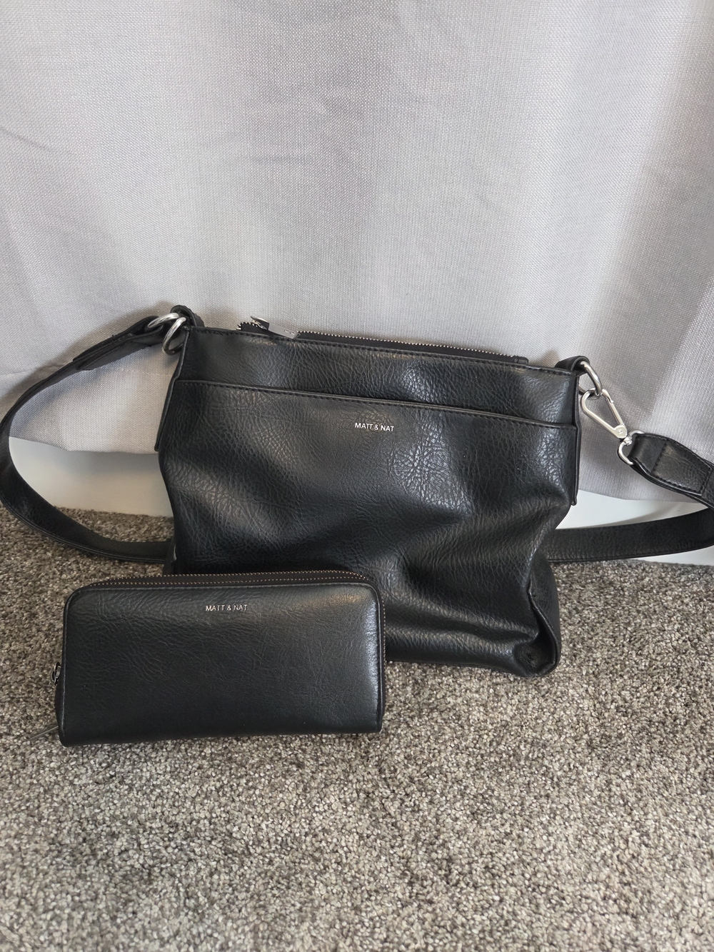Matt & Nat Black Leather Bag with Matching Wallet